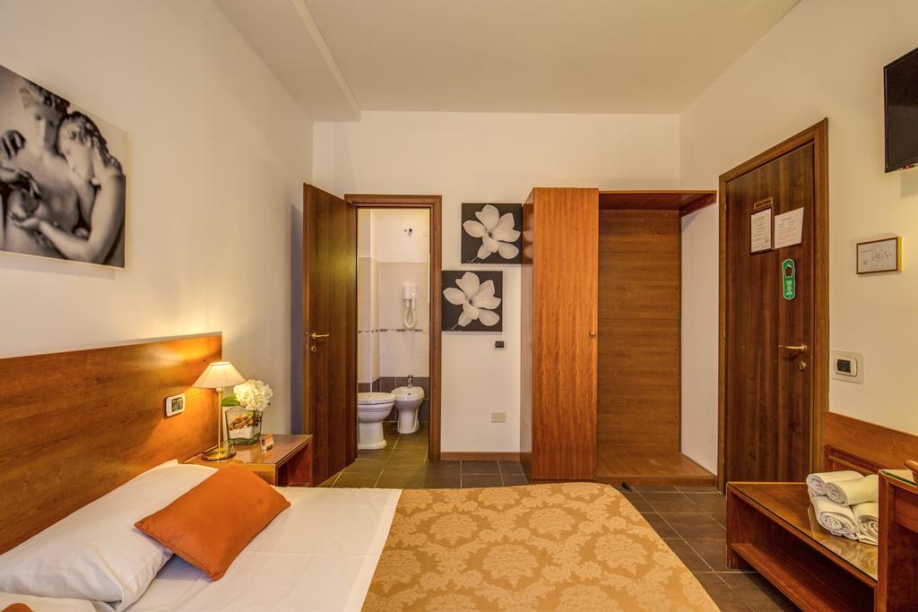 רומא Trastevere Rooms מראה חיצוני תמונה