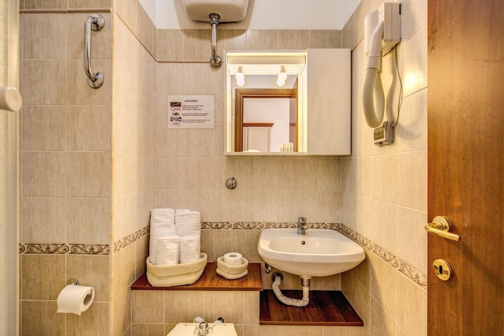 רומא Trastevere Rooms מראה חיצוני תמונה