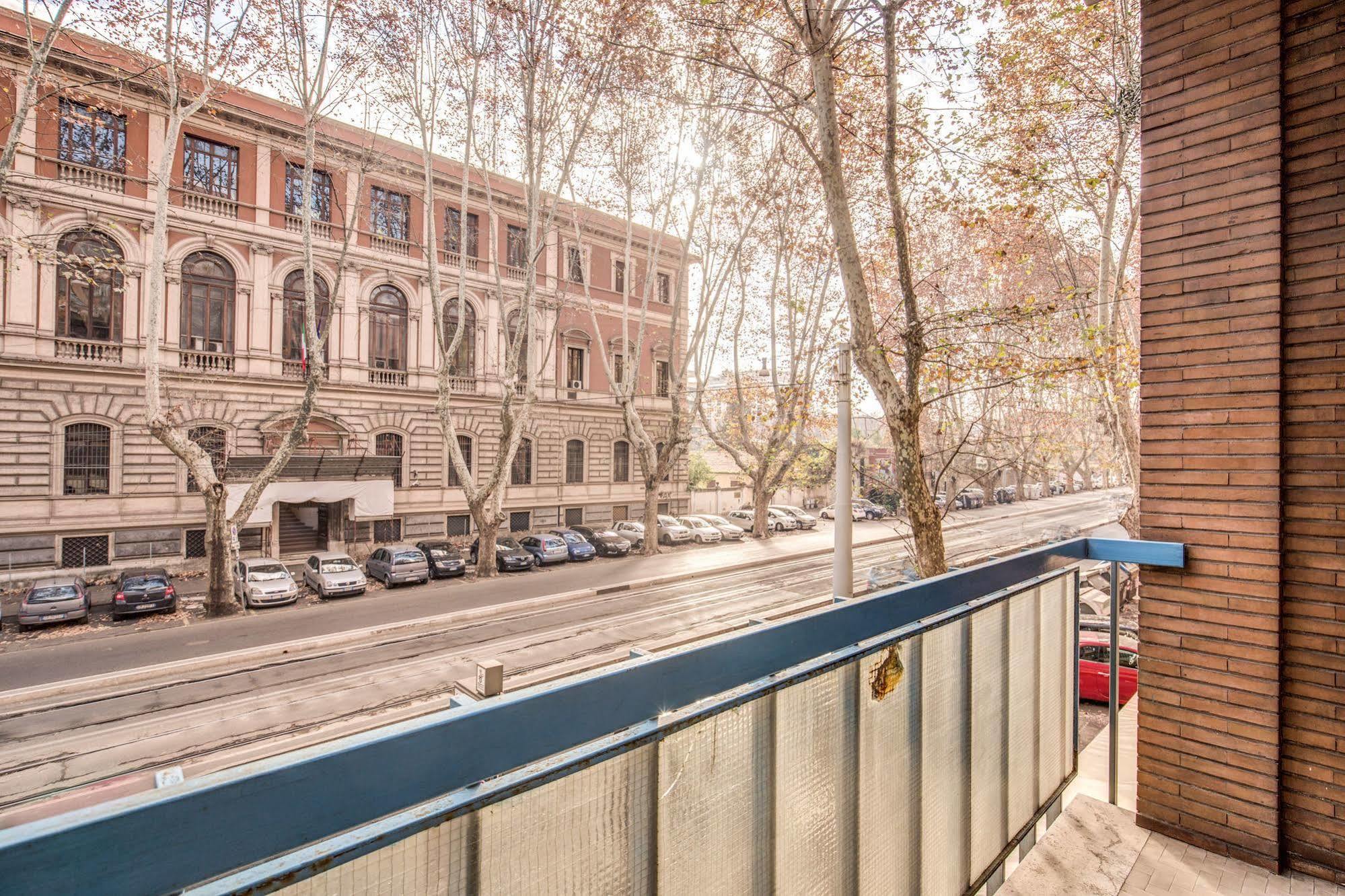 רומא Trastevere Rooms מראה חיצוני תמונה