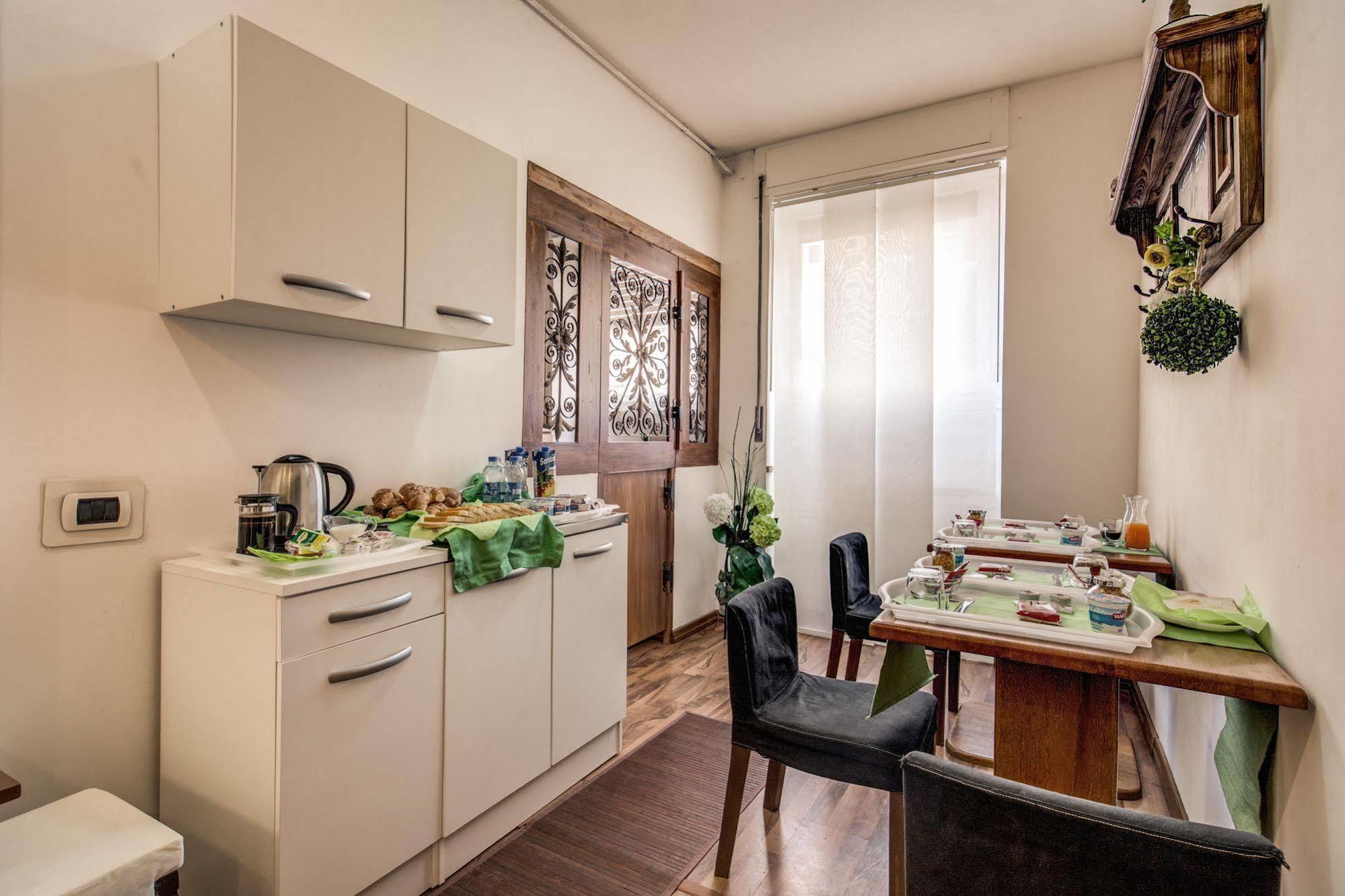 רומא Trastevere Rooms מראה חיצוני תמונה